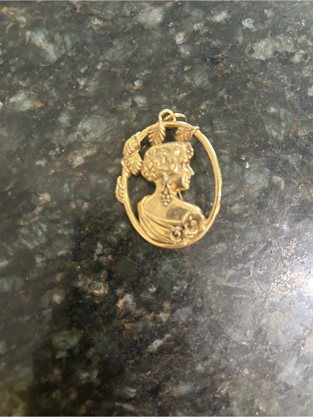 Vintage gold tone Victorian style lady pendant / brooch
